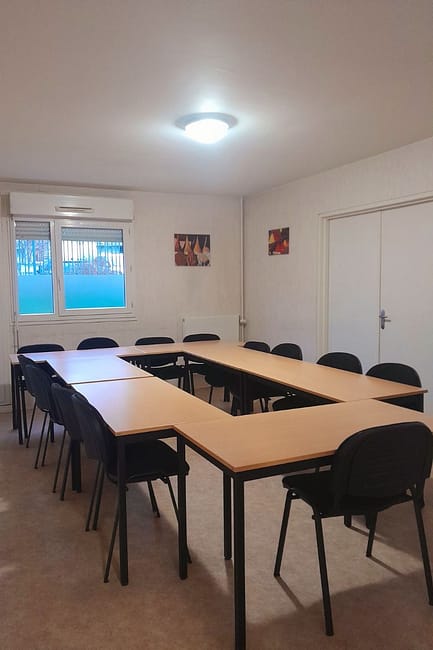 VAL DE L’AURENCE LOCAUX VAL DE L'AURENCE LOCAUX